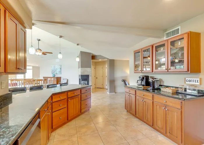 Near El Conquistador Golf: Hot Tub + Mtn View Oro Valley