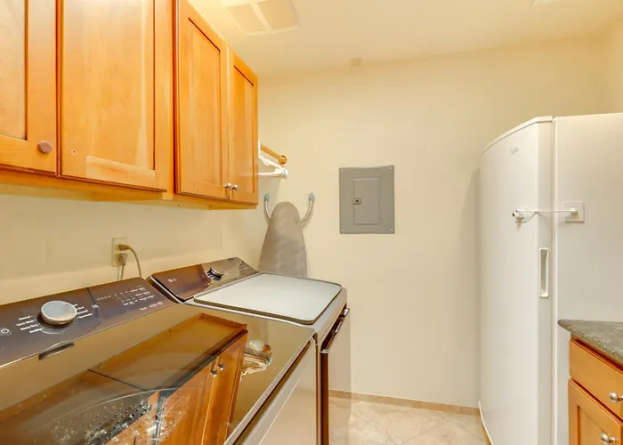 Holiday home Near El Conquistador Golf: Hot Tub + Mtn View Oro Valley