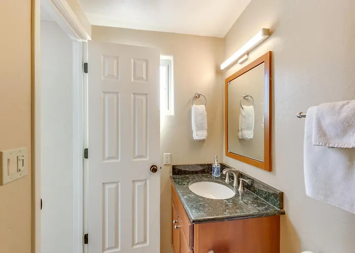 Holiday home Near El Conquistador Golf: Hot Tub + Mtn View Oro Valley